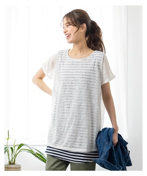 nissen（ニッセン）の「大きいサイズ　涼やかスラブバックリボン重ね着風チュニック（チュニック・レディース・スモーキーブルー*ネイビー系/ベージュ*杢チャコールグレー系/黒*杢チャコールグレー系/ビターオレンジ*杢チャコールグレー系/オフホワイト*ネイビー系・L/LL/3L/4L/5L/6L/8L/10L）」の4枚目の写真