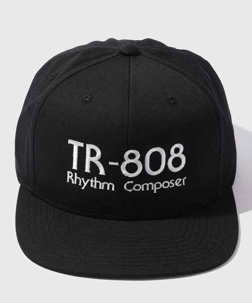 ADAM ET ROPE'（アダムエロペ）の「【ISNESS MUSIC×ROLAND】TR-808 CAP（キャップ・メンズ・ブラック・F）」の5枚目の写真