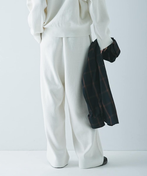 URBAN RESEARCH（アーバンリサーチ）の「コットンカシミヤルーズニットパンツ（その他パンツ・レディース・OFF WHITE/BLACK・36/38）」の9枚目の写真