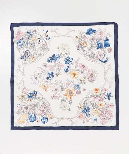 URBAN RESEARCH Sonny Label（アーバンリサーチサニーレーベル）の「大判フラワー柄スカーフ（バンダナ/スカーフ・レディース・ネイビー/ベージュ・one/One）」の6枚目の写真