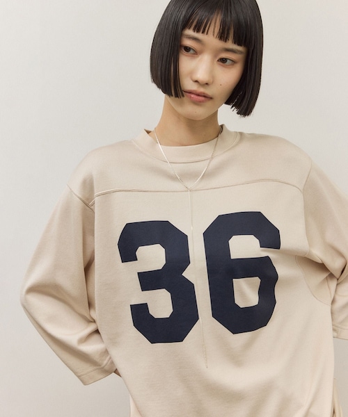 ADAM ET ROPE'（アダムエロペ）の「【Oblada(オブラダ)】別注 FOOTBALL TEE（Tシャツ/カットソー・レディース・オフホワイト/ブラウン/ネイビー・F）」の2枚目の写真