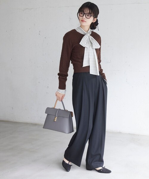 VIS（ビス）の「ひねり金具ワンハンドルバッグ/2WAY,軽量（ハンドバッグ・レディース・ブラック系/グレー系/ベージュ/ブラック/キャメル・F）」の19枚目の写真