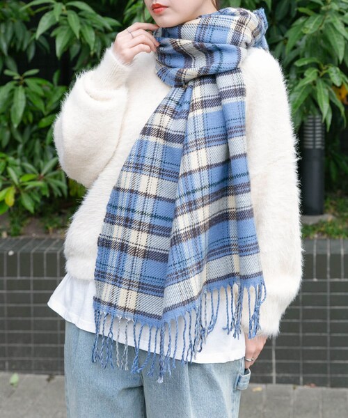 KBF（ケイビーエフ）の「リバーシブルチェックストール（マフラー・レディース・BLUE/BEIGE/BURGUNDY・one）」の6枚目の写真