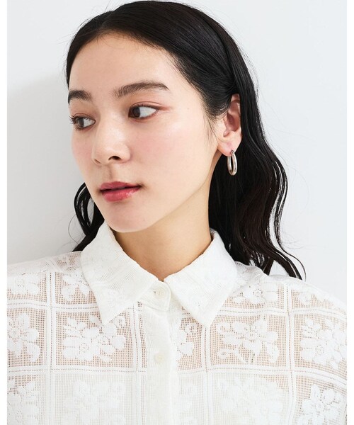 VIS（ビス）の「Uフープピアス（ピアス（両耳用）・レディース・ゴールド/シルバー・F）」の6枚目の写真