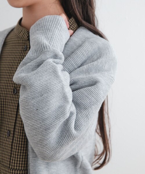 URBAN RESEARCH DOORS(アーバンリサーチドアーズ)の「『WEB/一部店舗限定』『別注』PENNEYS×DOORS THE FOX Vネックカーディガン(KIDS)(カーディガン/ボレロ・キッズ・RED/BLUE/TOP GRAY・150)」の5枚目の写真