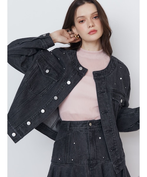 CALNAMUR（カルナムール）の「HEART MIX BIJOU DENIM JK/ハートミックスビジューデニムジャケット【セットアップ対応商品】（デニムジャケット・レディース・ブラック/インディゴ・F）」の2枚目の写真