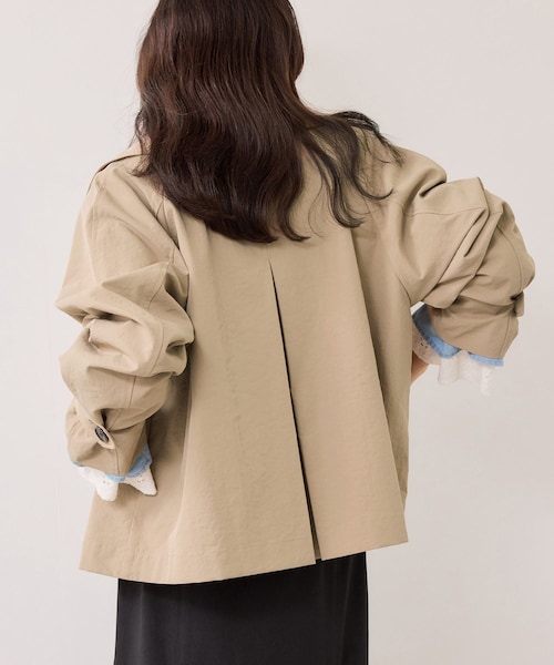 VIS（ビス）の「ショートトレンチコート/UVケア・撥水・花粉ガード（トレンチコート・レディース・ベージュ系/ネイビー・F）」の16枚目の写真