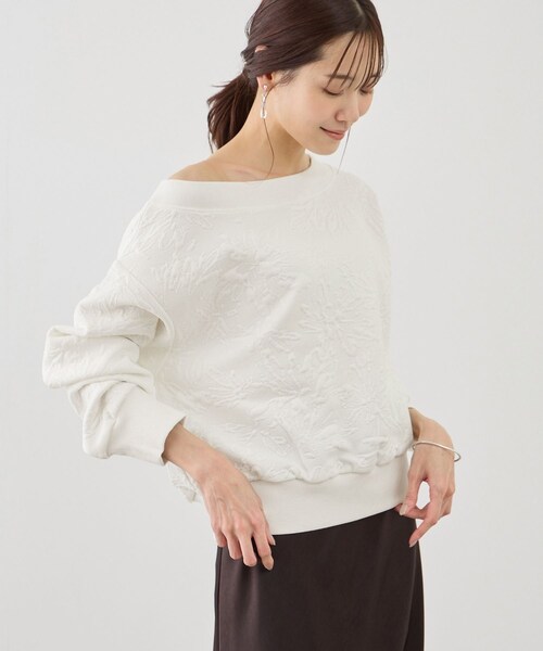 ROPE' PICNIC（ロペピクニック）の「2WAYボートネック花柄ふくれジャガードプルオーバー（スウェット・レディース・ホワイト/ネイビー/サックス・F）」の12枚目の写真