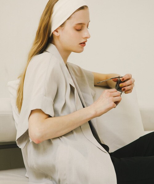 URBAN RESEARCH（アーバンリサーチ）の「シアーハーフスリーブジャケット（テーラードジャケット・レディース・BEIGE/NAVY/BLACK・FREE）」の11枚目の写真