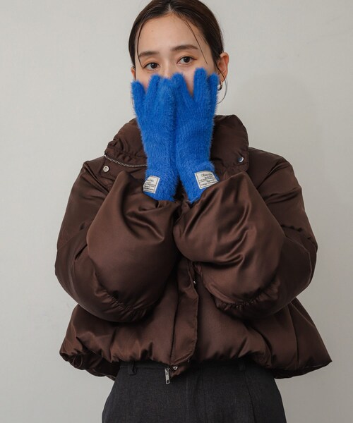 SENSE OF PLACE by URBAN RESEARCH(センスオブプレイスバイアーバンリサーチ)の「シャギーニットグローブ(ベルト・レディース・BLUE/OFF WHITE/BLACK・one)」の17枚目の写真