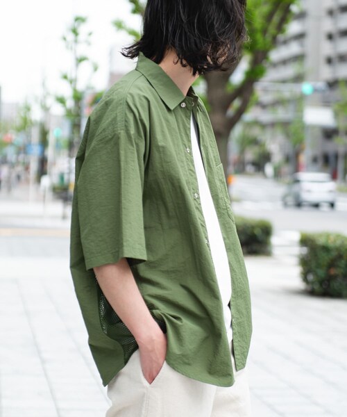 URBAN RESEARCH Sonny Label（アーバンリサーチサニーレーベル）の「ARMY TWILL　Nylon OX Mesh H/S Shirts（シャツ/ブラウス・メンズ・BLACK/KHAKI/WHITE・S/M）」の21枚目の写真