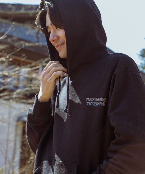 URBAN RESEARCH DOORS(アーバンリサーチドアーズ)の「TGT ロゴプリント フーディ(パーカー・メンズ・OFF/GREEN/BLACK・S/M/L/XL)」の11枚目の写真