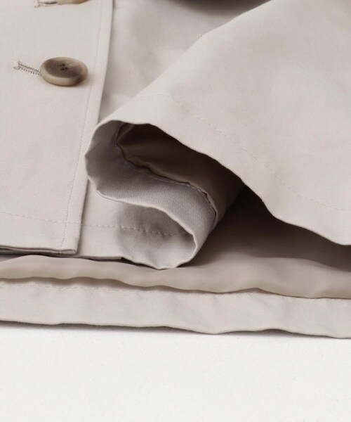 URBAN RESEARCH Sonny Label（アーバンリサーチサニーレーベル）の「撥水ショートトレンチコート（ステンカラーコート・レディース・ベージュ/L.グレー/チャコール・36/38）」の15枚目の写真