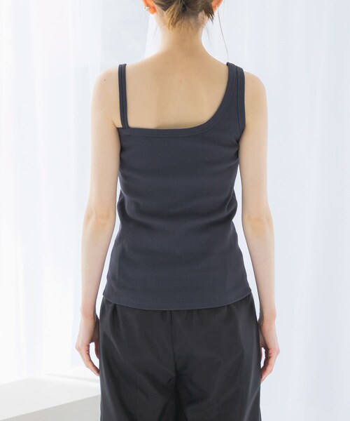 URBAN RESEARCH ROSSO（アーバンリサーチロッソ）の「抗菌防臭カップ付デザインタンクトップ（タンクトップ・レディース・off/greige/charcoal・FREE）」の15枚目の写真