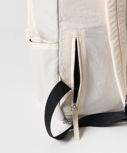 URBAN RESEARCH DOORS（アーバンリサーチドアーズ）の「ウォッシャブルマルチ収納リュック（バックパック/リュック・レディース・BLACK/IVORY・one）」の13枚目の写真