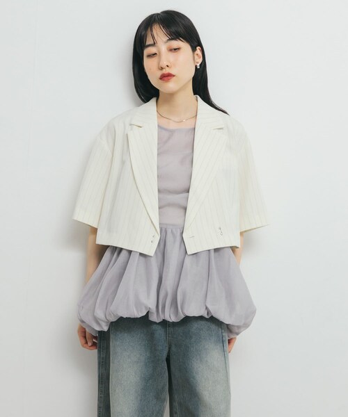 KBF（ケイビーエフ）の「ストライプショートジャケット（テーラードジャケット・レディース・IVORY/CHARCOAL・one）」の7枚目の写真