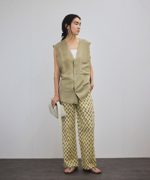 ADAM ET ROPE'(アダムエロペ)の「【SERA STUDIO(セーラスタジオ)】FABRIC HAIR CLIP / ヘアクリップ(バレッタ/ヘアクリップ・レディース・ブラウン/イエロー系・F)」の18枚目の写真