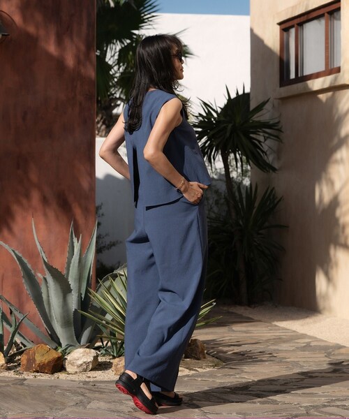 ROPE'（ロペ）の「バックオープンオールインワン/イージーケア（つなぎ/オールインワン・レディース・ブラック/ベージュ/ブルー・F）」の3枚目の写真