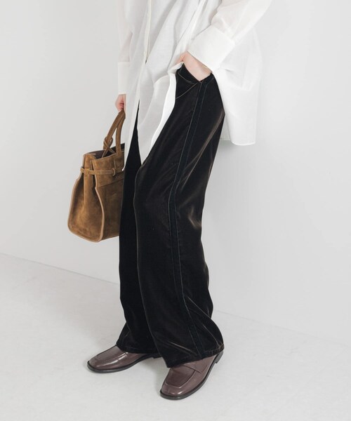 URBAN RESEARCH(アーバンリサーチ)の「サイドラインベロアイージーパンツ(その他パンツ・レディース・BROWN/BLACK・36/38)」の3枚目の写真