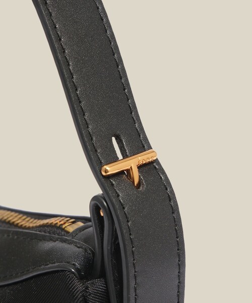 ROPE'(ロペ)の「【E'POR】C BAG Mini【撥水】【超軽量】(ハンドバッグ・レディース・ブラック/オフホワイト/カーキ・F)」の11枚目の写真