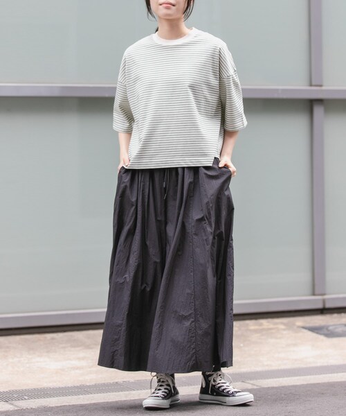 URBAN RESEARCH DOORS(アーバンリサーチドアーズ)の「FORK&SPOON ナイロンギャザースカート(スカート・レディース・BLACK/OFF/LIGHTBEIGE・1/2)」の21枚目の写真