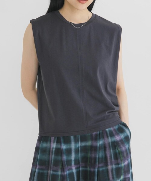 KBF（ケイビーエフ）の「ショルダータックカットソー（タンクトップ・レディース・CHARCOAL/OFF/L.BLUE・One）」の4枚目の写真