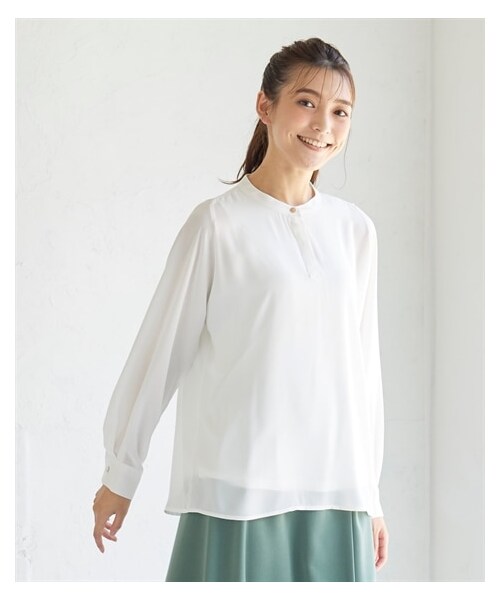 nissen（ニッセン）の「大きいサイズドルマンバンドカラーブラウス（吸汗速乾裏地付）（シャツ/ブラウス・レディース・アイスグレー/ラベンダー/オフホワイト・L/LL/3L/4L/5L/6L/8L/10L）」の5枚目の写真