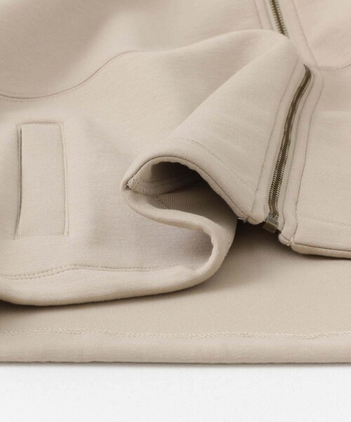 URBAN RESEARCH Sonny Label（アーバンリサーチサニーレーベル）の「SLAB　Stand Short Blouson（スウェット・レディース・グレージュ/チャコール・FREE）」の8枚目の写真