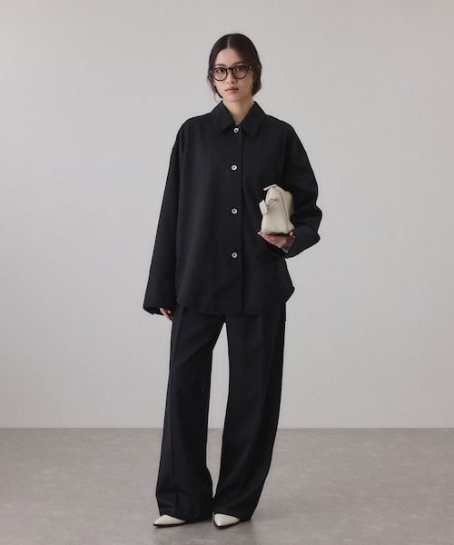 ADAM ET ROPE'（アダムエロペ）の「NIKKE TW DENIM SHIRT JACKET（ブルゾン・レディース・ブラック/ネイビー・F）」の5枚目の写真