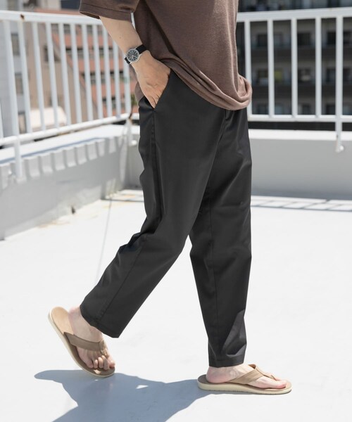 ITEMS URBANRESEARCH（アイテムズ アーバンリサーチ）の「『セットアップ対応』マシンウォッシャブルピケテーパードパンツ（その他パンツ・メンズ・BLK/KHK/NVY・M/L）」の7枚目の写真