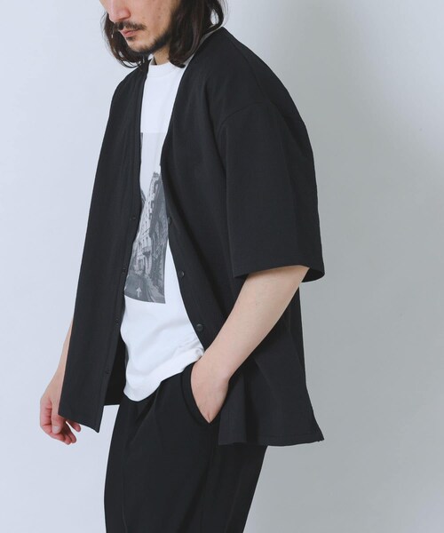 ITEMS URBANRESEARCH(アイテムズ アーバンリサーチ)の「『接触冷感/イージーケア/吸水速乾/撥水/防汚』高機能シアサッカー 半袖カーディガン(楽着シリーズ)(カーディガン/ボレロ・メンズ・BLACK/BEIGE/L.BLUE・M/L)」の7枚目の写真