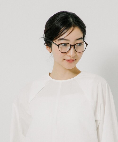 URBAN RESEARCH(アーバンリサーチ)の「『別注』KANEKO OPTICAL×URBAN RESEARCH TYPE-C(メガネ・レディース・クリアグレー/クリアブラウン・-)」の13枚目の写真
