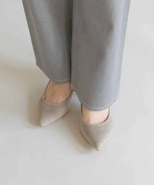 URBAN RESEARCH ROSSO（アーバンリサーチロッソ）の「『MADE IN JAPAN』オリジナルスウェードパンプス（パンプス・レディース・GREEN/MOCHA/BLUE/BLACK・22.5/23/23.5/24/24.5）」の17枚目の写真