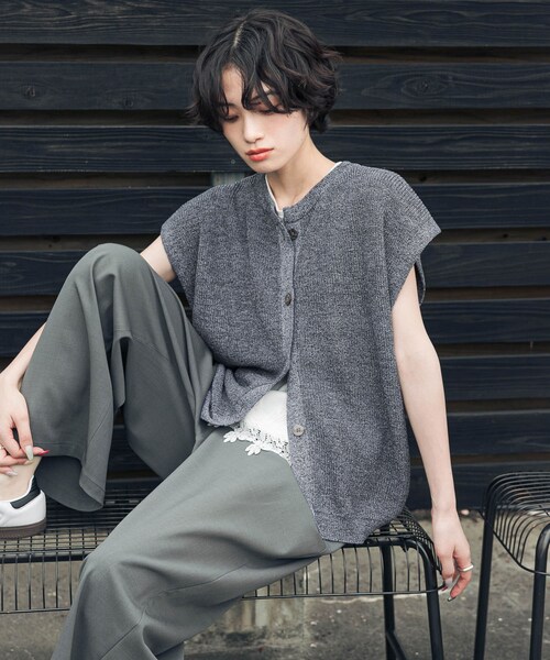 URBAN RESEARCH DOORS（アーバンリサーチドアーズ）の「『UR TECH』Aircare2WAYニットベスト（ベスト・レディース・MIXGRAY/BROWN/BLUE・Free）」の6枚目の写真