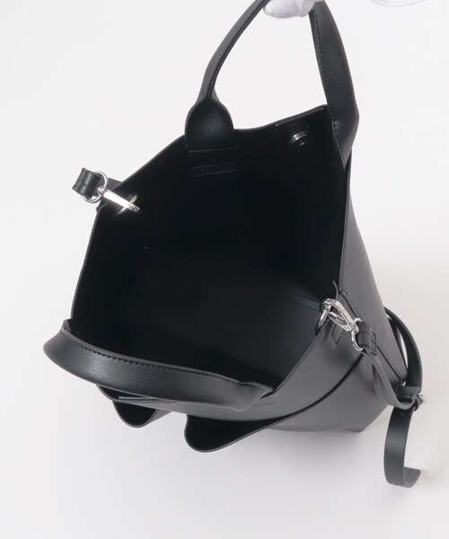 KBF（ケイビーエフ）の「アウトポケットイージーBAG（ショルダーバッグ・レディース・CAMEL/BLACK・One）」の15枚目の写真