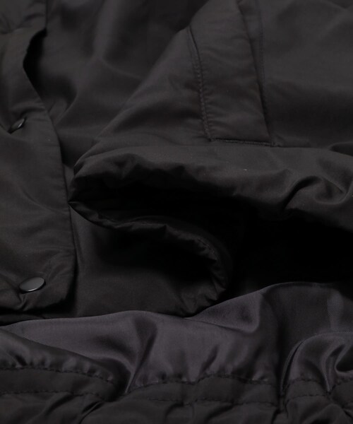 URBAN RESEARCH DOORS(アーバンリサーチドアーズ)の「『UR TECH』撥水ポケッタブル中綿ブルゾン(ブルゾン・レディース・GREIGE/CHARCOAL/BLACK・Free)」の17枚目の写真