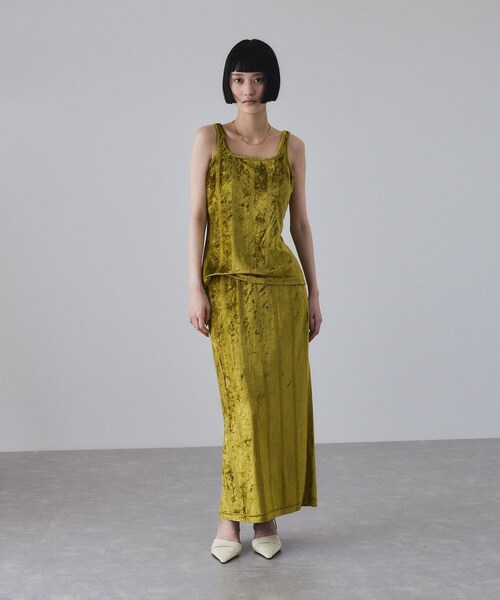 ADAM ET ROPE'（アダムエロペ）の「【Miller for ADAM ET ROPE'】別注 ベロアSkirt（スカート・レディース・グリーン/ネイビー・F）」の7枚目の写真