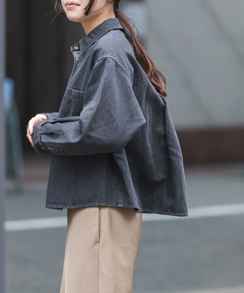URBAN RESEARCH DOORS(アーバンリサーチドアーズ)の「FORK&SPOON ペーパーブレンドデニムシャツ(シャツ/ブラウス・レディース・BLUE/BLACK・1)」の5枚目の写真
