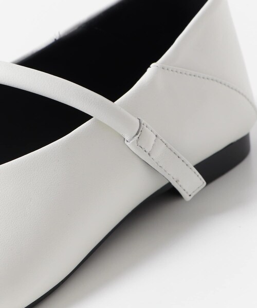 URBAN RESEARCH Sonny Label（アーバンリサーチサニーレーベル）の「REMME　ストラップフラットシューズ（その他シューズ・レディース・WHITE/BLACK・37/38）」の13枚目の写真