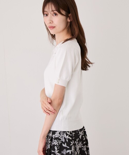 Jayro(ジャイロ)の「衿レース+ビジュー半袖ニット(ニット/セーター・レディース・ブラック/ホワイト/ライトグリーン/ネイビー/ラベンダー/パープル系/オレンジ系・M)」の15枚目の写真