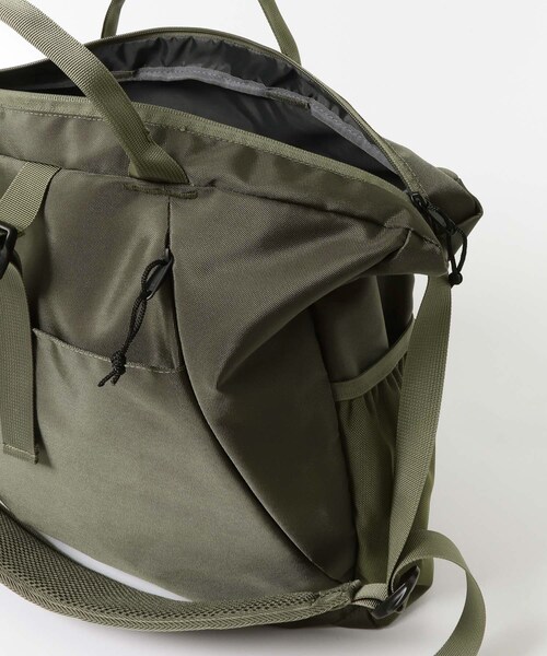 URBAN RESEARCH DOORS(アーバンリサーチドアーズ)の「2WAYトートバッグ(トートバッグ・メンズ・BLACK/OLIVE・-)」の14枚目の写真