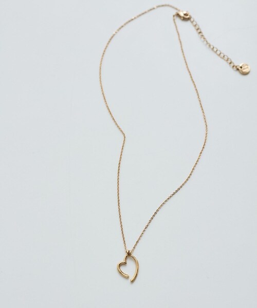 VIS（ビス）の「スウィングハートラインネックレス（ネックレス・レディース・ゴールド/シルバー・F）」の2枚目の写真