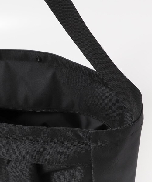 撥水マルチポケットヘルメットショルダー