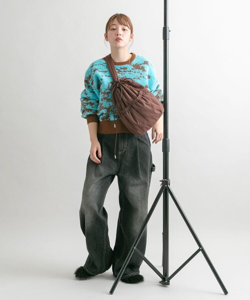 KBF（ケイビーエフ）の「ナイロンパファーボンサック（ショルダーバッグ・レディース・IVORY/BROWN/NAVY・one）」の15枚目の写真