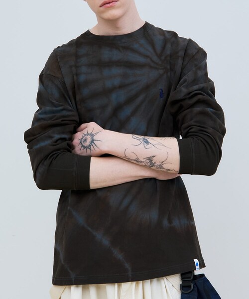 THE GOODLAND MARKET（ザグッドランドマーケット）の「devadurga　COME BACK L/S CUT SEW（Tシャツ/カットソー・メンズ・CHARCOAL・M/L）」の3枚目の写真