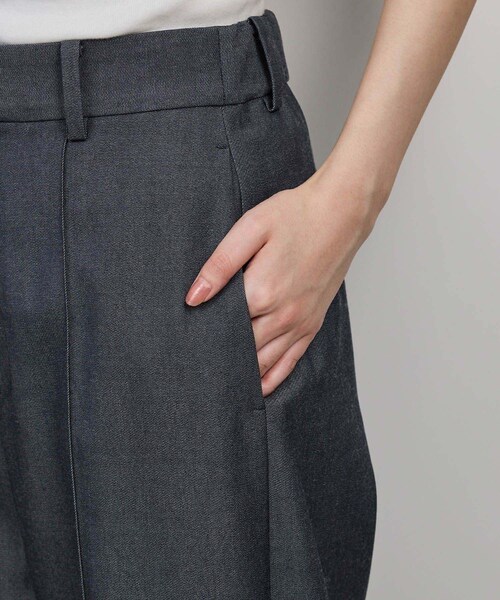 ROPE'（ロペ）の「梳毛ギャバ プリーテッド ワイドパンツ（その他パンツ・レディース・ブラック/ネイビー・36/38）」の20枚目の写真