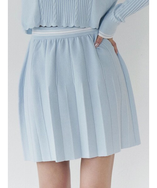 CALNAMUR（カルナムール）の「ニットプリーツミニスカート（スカート・レディース・グレー/イエロー/ブルー/ネイビー・F）」の6枚目の写真