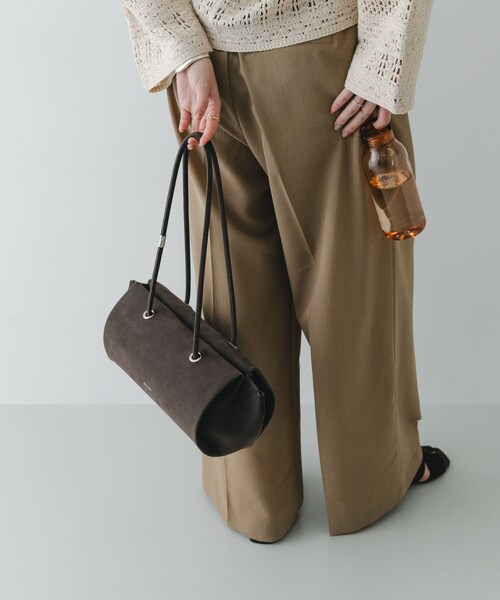 RODE SKO（ロデスコ）の「ADD CULUMN　PAGE BOSTON NUBUCK（ショルダーバッグ・レディース・GRAY・-）」の8枚目の写真