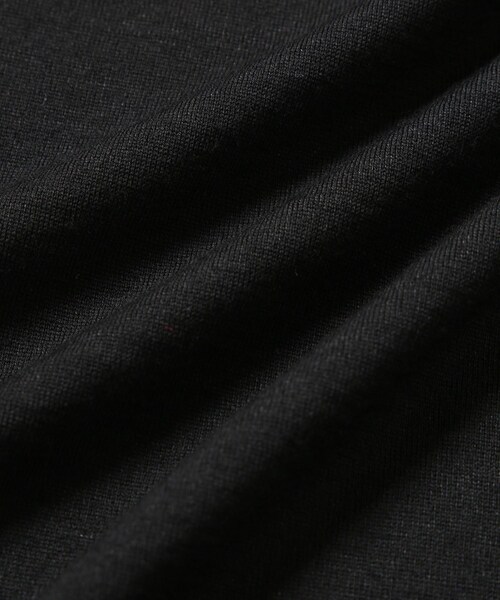 ADAM ET ROPE'(アダムエロペ)の「【NIKKE】ウール天竺 ハーフスリーブ ニットT(Tシャツ/カットソー・メンズ・ブラック/ネイビー・L/M)」の18枚目の写真
