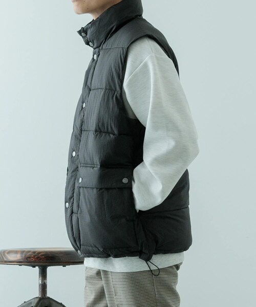 ITEMS URBANRESEARCH（アイテムズ アーバンリサーチ）の「発熱機能 パデッドベスト（その他アウター・メンズ・BLK/BRN/BLU/B.GRN・M/L）」の8枚目の写真